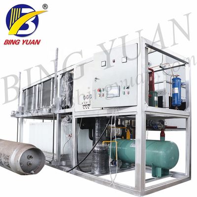 เครื่องทำน้ำแข็งบล็อกอุตสาหกรรม 24 ชม. 2000kgs สำหรับขาย