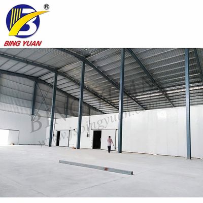 200KW 200mm R22 450V ห้องเย็นสำหรับผักและผลไม้